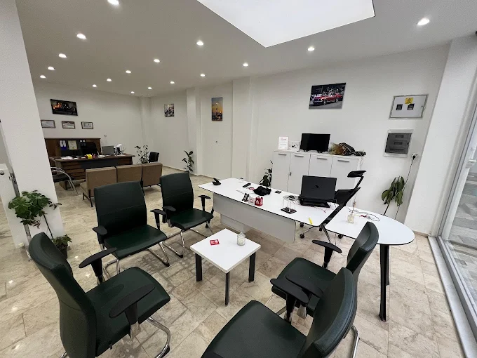 Alperen Gayrimenkul ofis içi - geniş görünüm